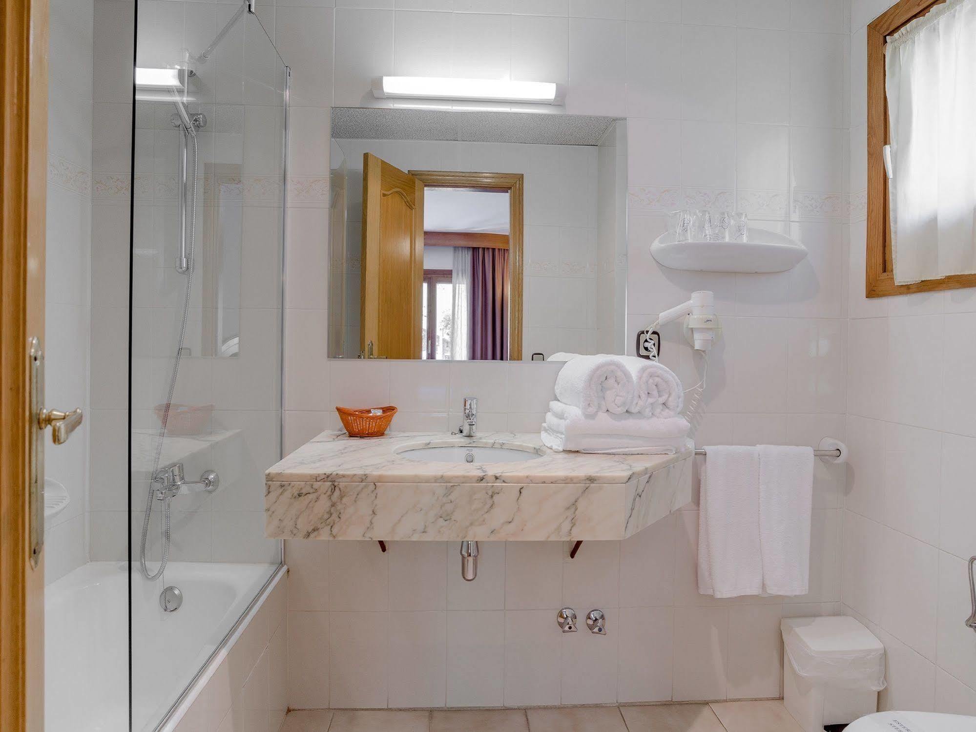 Hotel Sant Miquel أندورا لا فيلا المظهر الخارجي الصورة